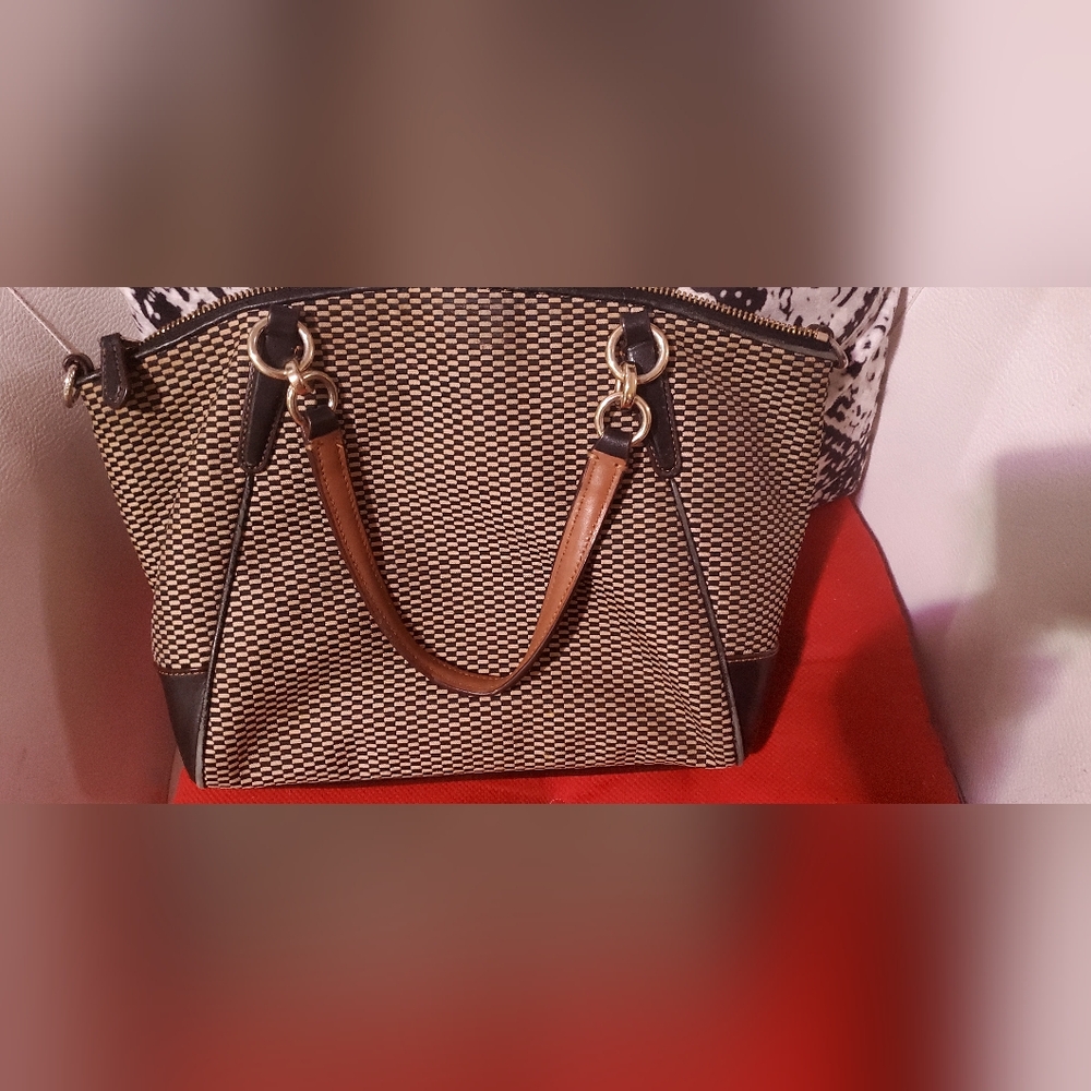 Coach Bag - Picture 4 of 8